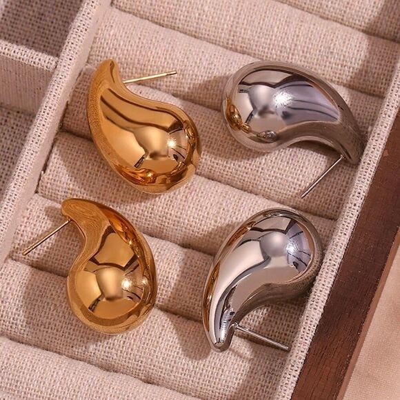 Jewelry - Water💧Drop Lightweight Earrings 18k Gold Plated PVD Stainless Steel